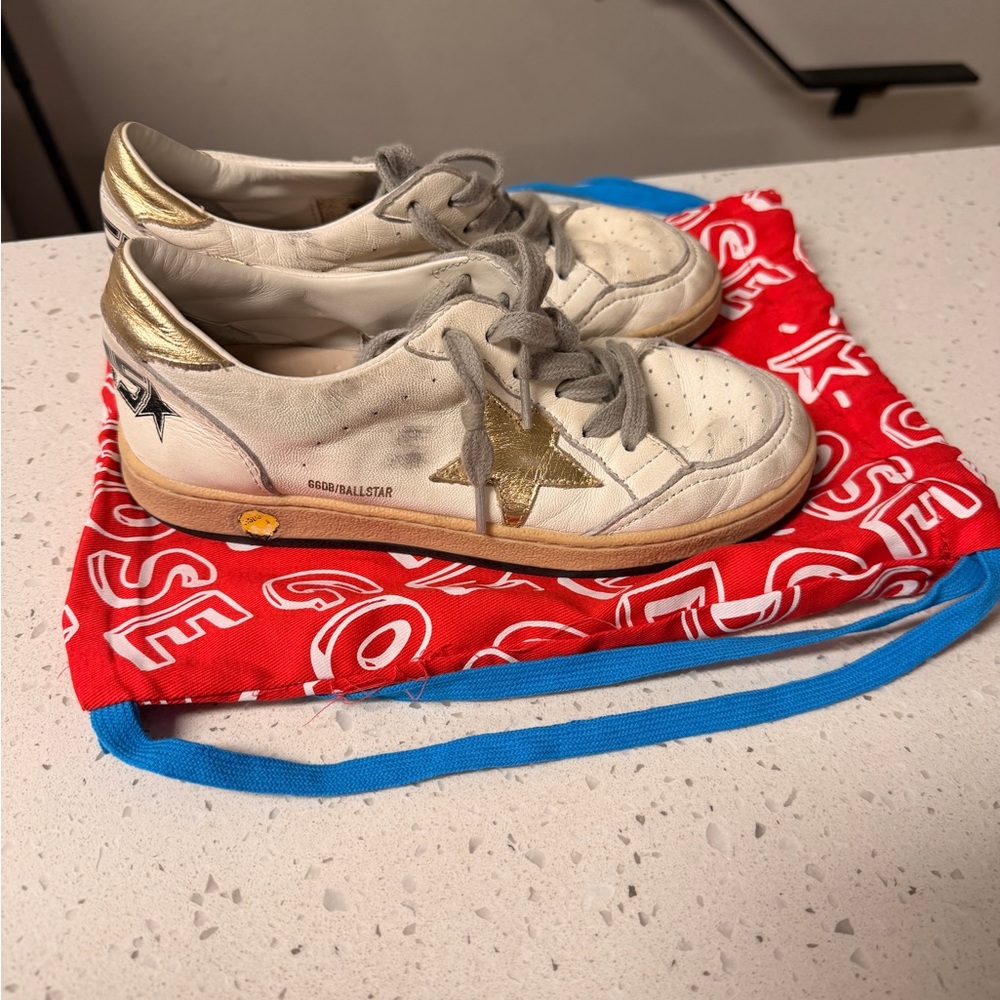 Golden Goose Kids Sneakers in White and Gold